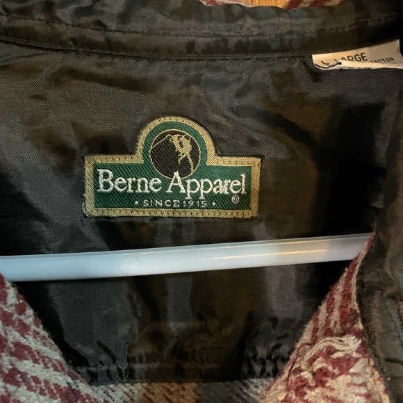 Berne Apparel Size Large Gray/Red Plaid Button Down Cotton Flannel - Picture 3 of 6